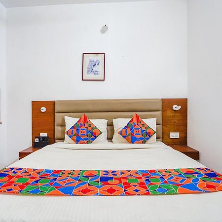 Fabexpress Le Aham Boutique - Auroville Beach - 600M Pondicherry Exterior photo
